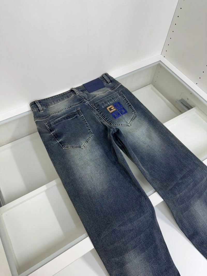 Trendy Givenchy Jeans 124107