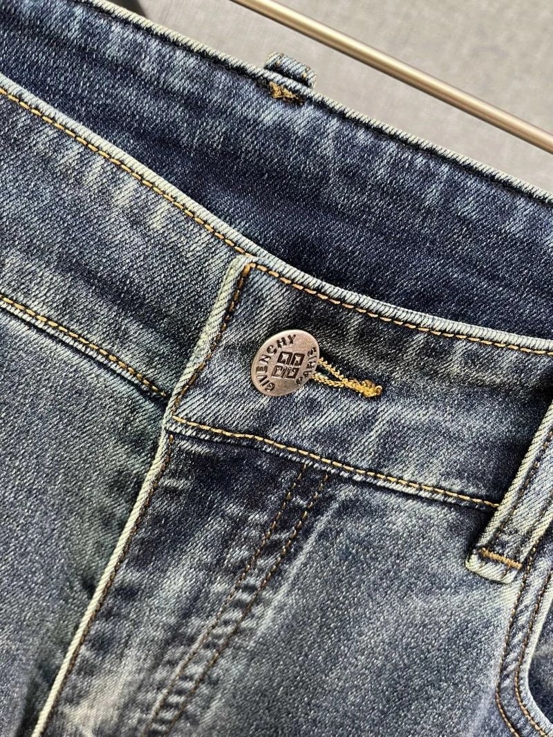 WeatherProof Givenchy Jeans 124106