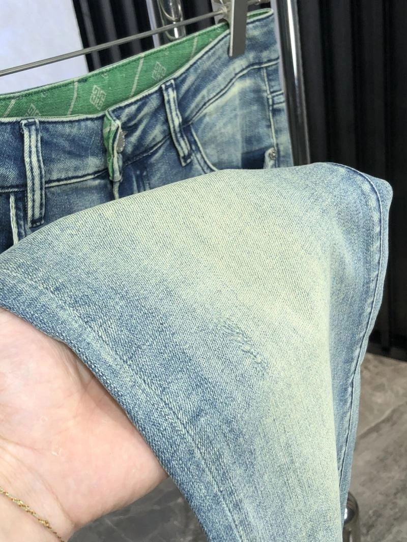 SportInspired Givenchy Jeans 123931