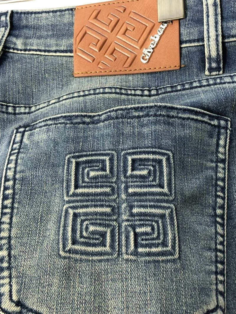 Sustainable Givenchy Jeans 123918