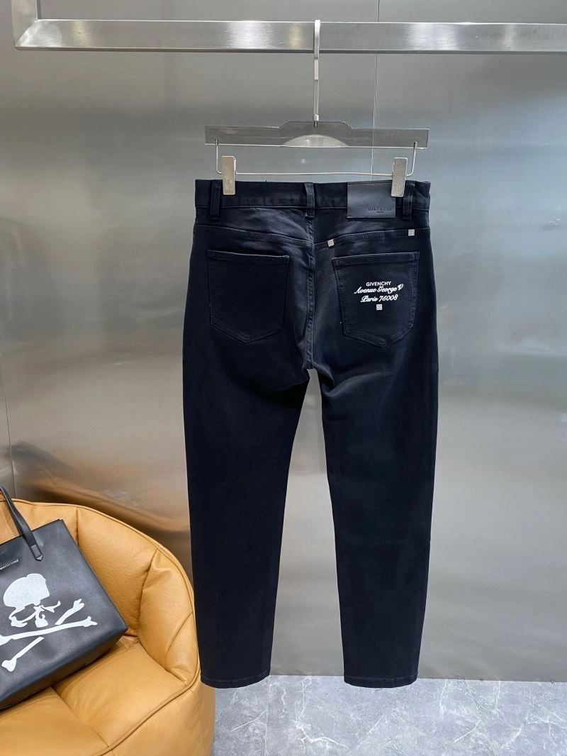 Seasonal Givenchy Jeans 123824