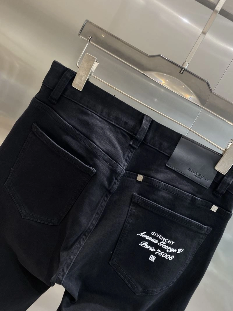Seasonal Givenchy Jeans 123824