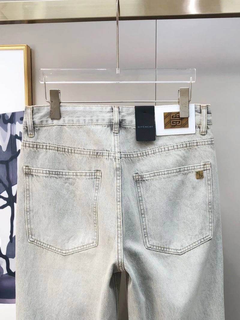 TravelReady Givenchy Jeans 123755