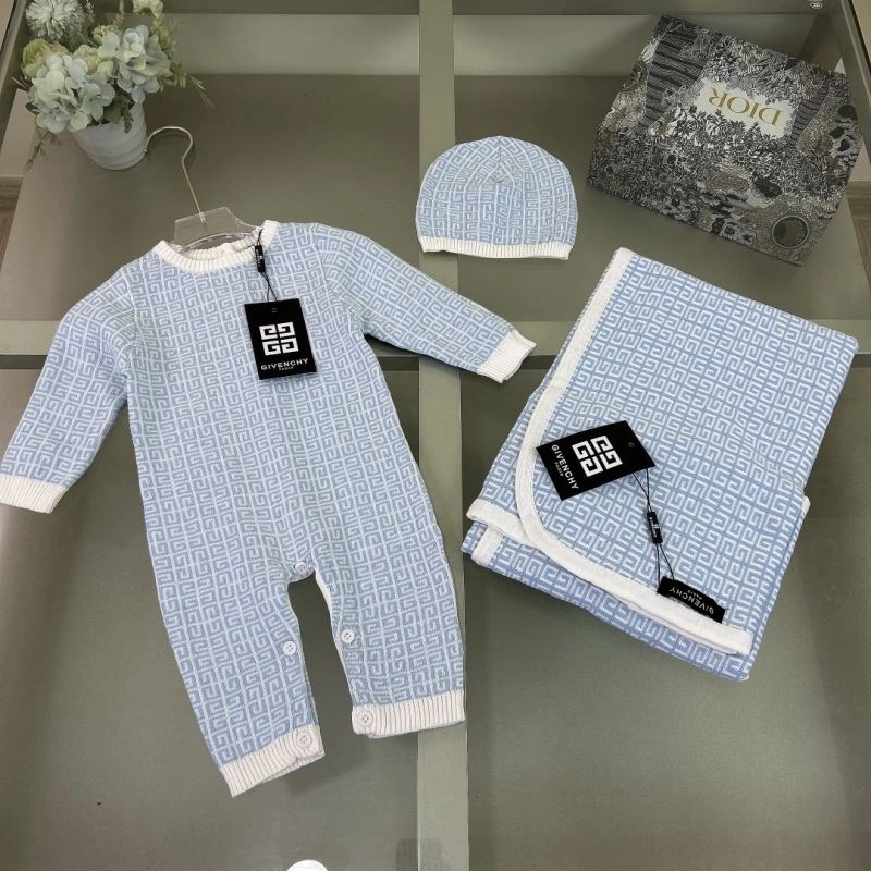 Youthful Givenchy Kids 123562