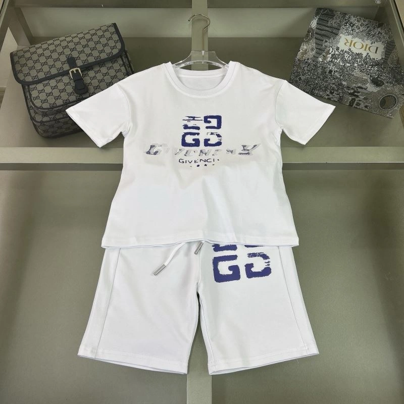 TechFriendly Givenchy Kids 123551