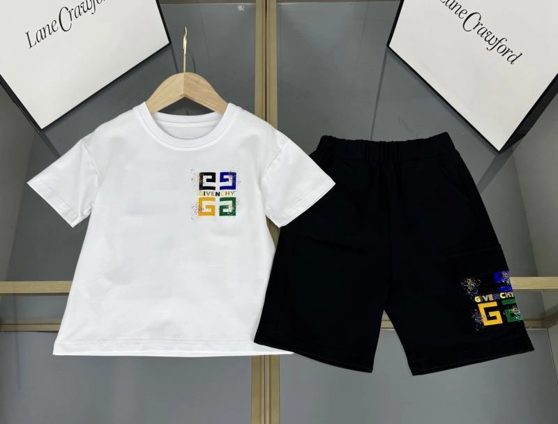 Sporty Givenchy Kids 123545