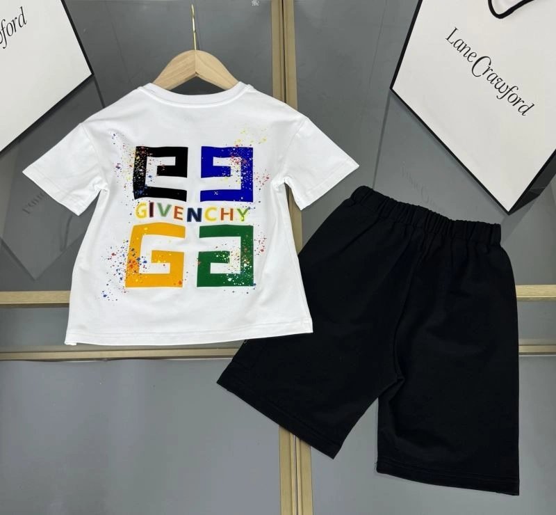 Sporty Givenchy Kids 123545