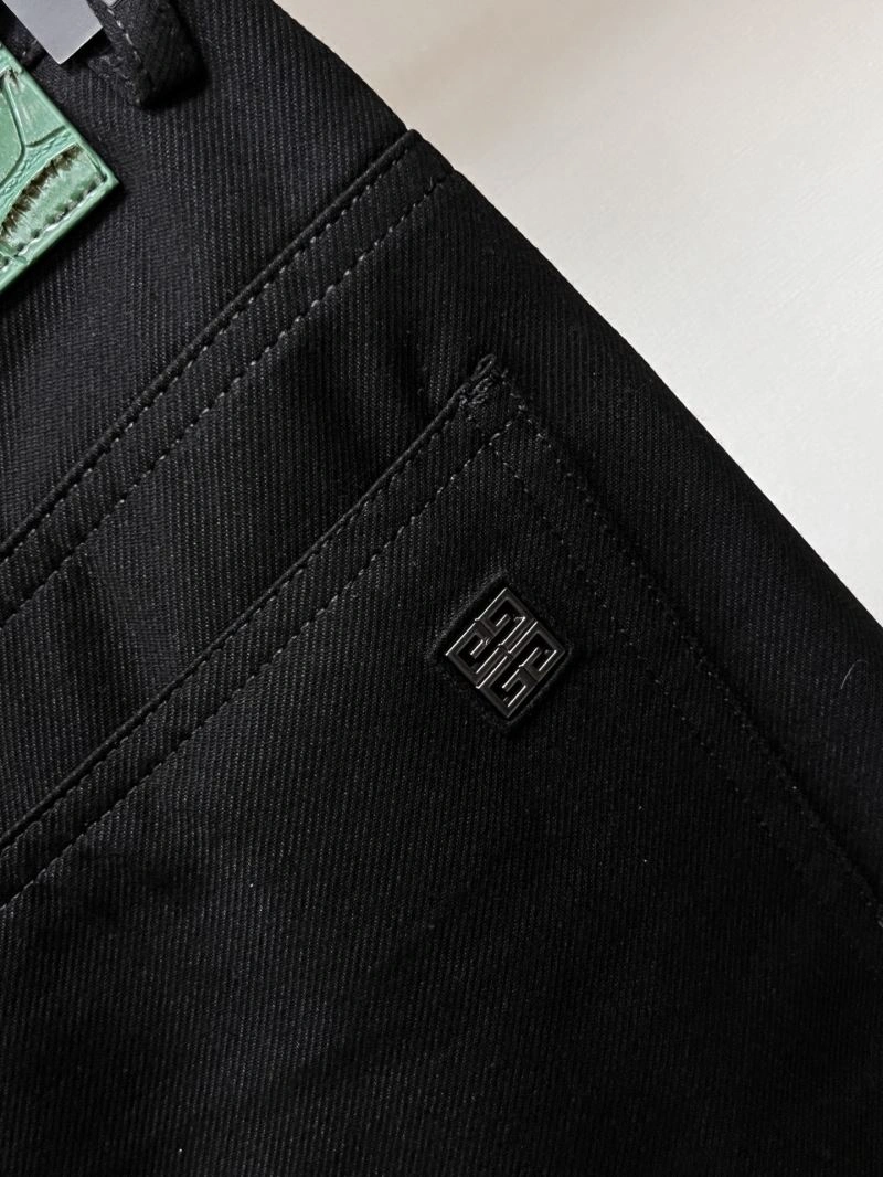 UrbanChic Givenchy Long Pants 124103