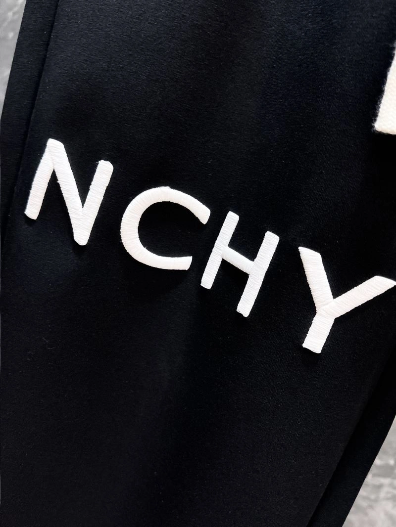 Flexible Givenchy Long Pants 123671