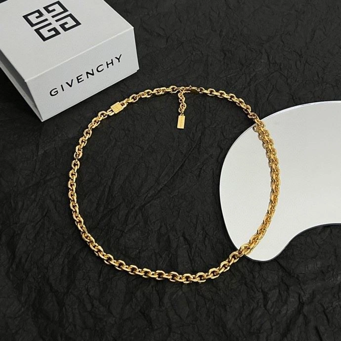 Givenchy Necklaces Compact 209868