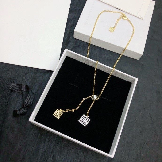 Fashionable Givenchy Necklaces 209316