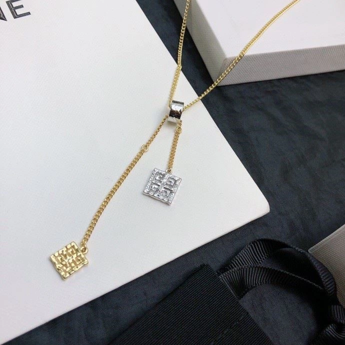Fashionable Givenchy Necklaces 209316