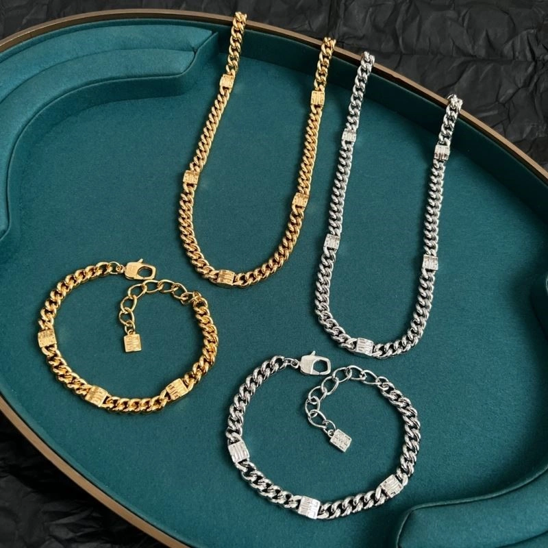 Flexible Givenchy Necklaces 208754