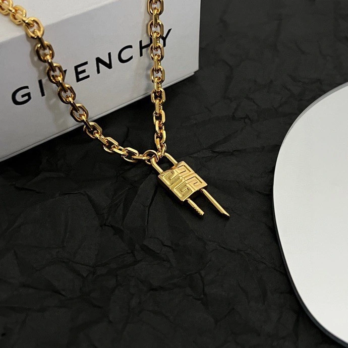 Minimalist Givenchy Necklaces 208030