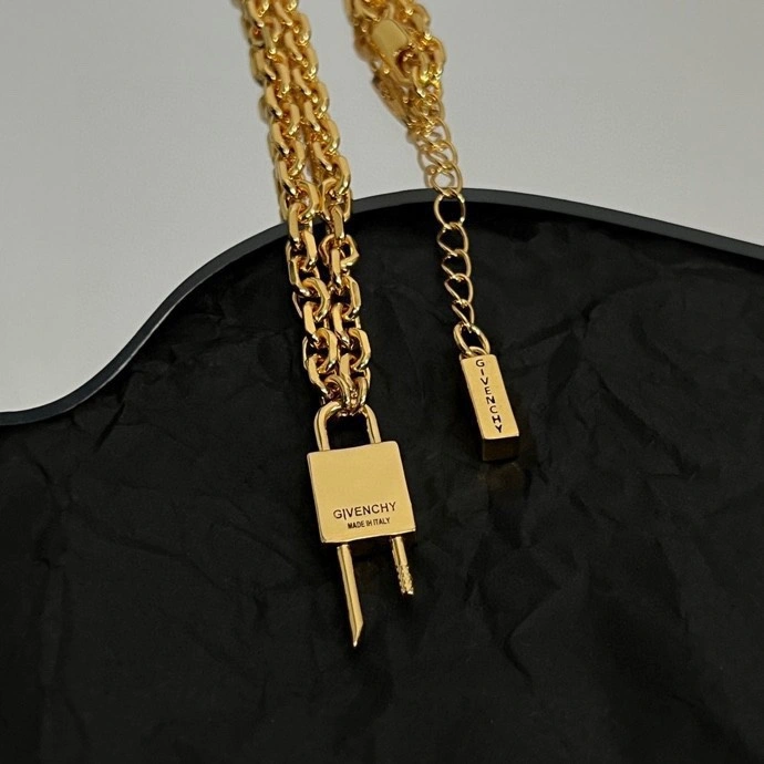 Minimalist Givenchy Necklaces 208030