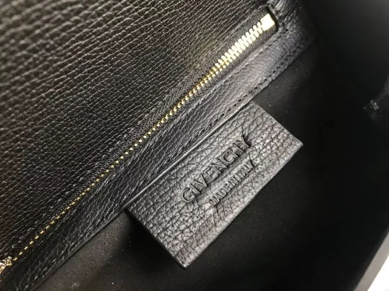 Unisex Givenchy Pandora Bags 44779