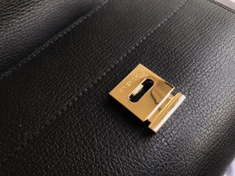 Unisex Givenchy Pandora Bags 44779