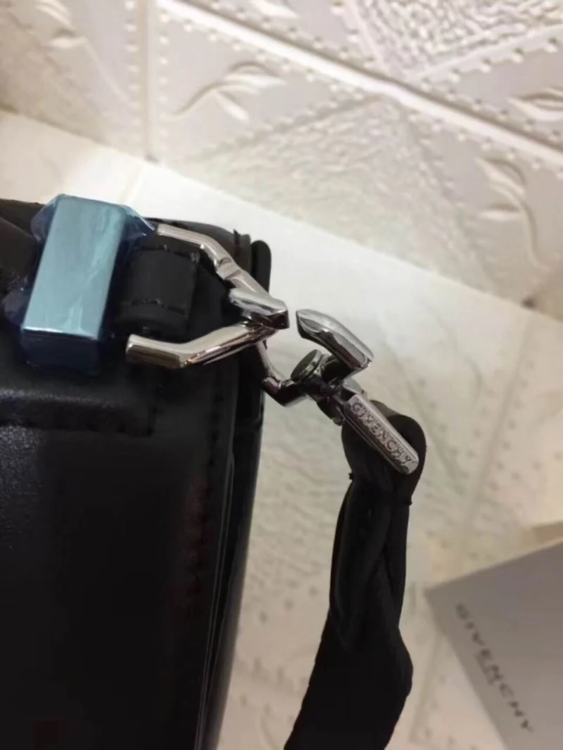 Elegant Givenchy Pandora Bags 44762