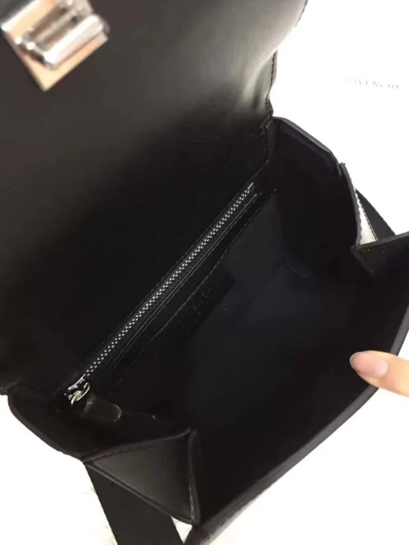 Elegant Givenchy Pandora Bags 44762