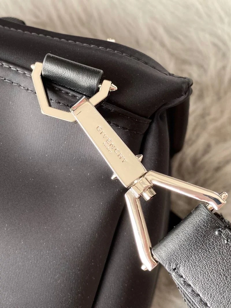 Givenchy Pandora Bags ModernLook 44561