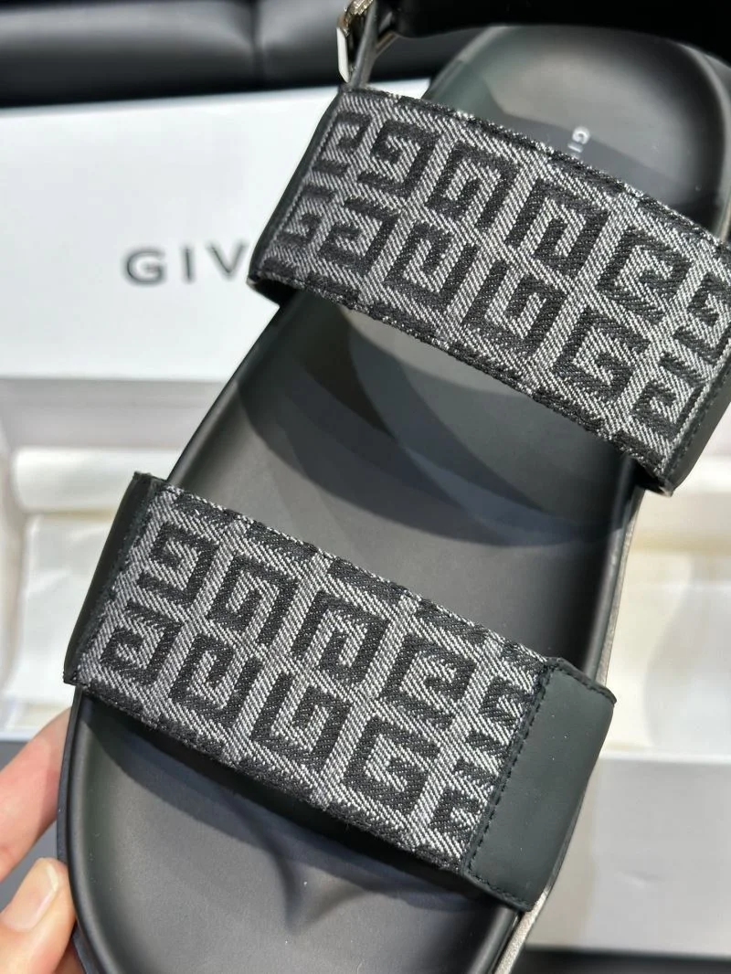 Givenchy Sandals Bold 4681