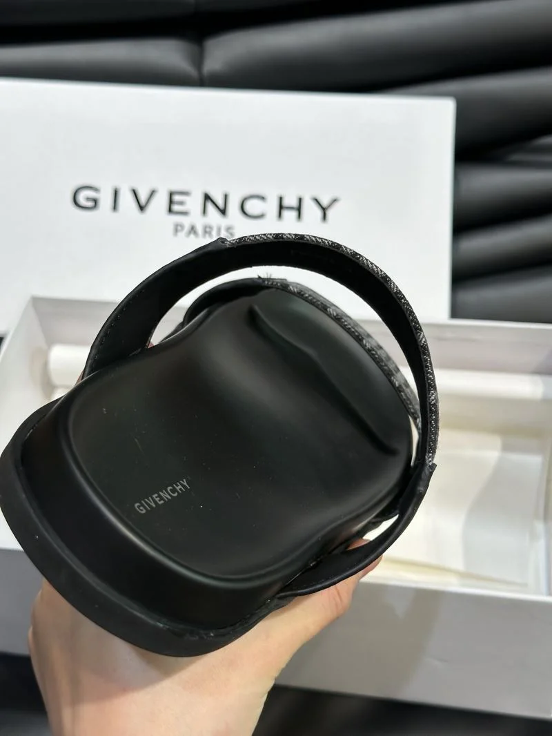 Tailored Givenchy Sandals 4650