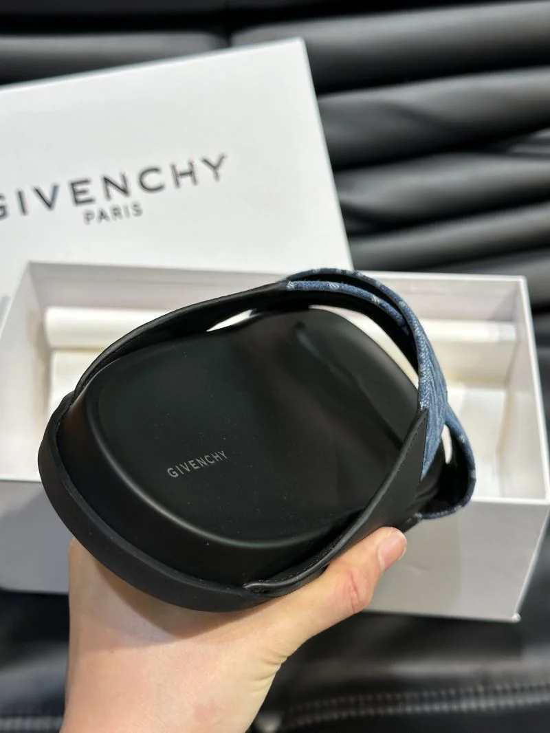 Givenchy Sandals SunProtective 4644