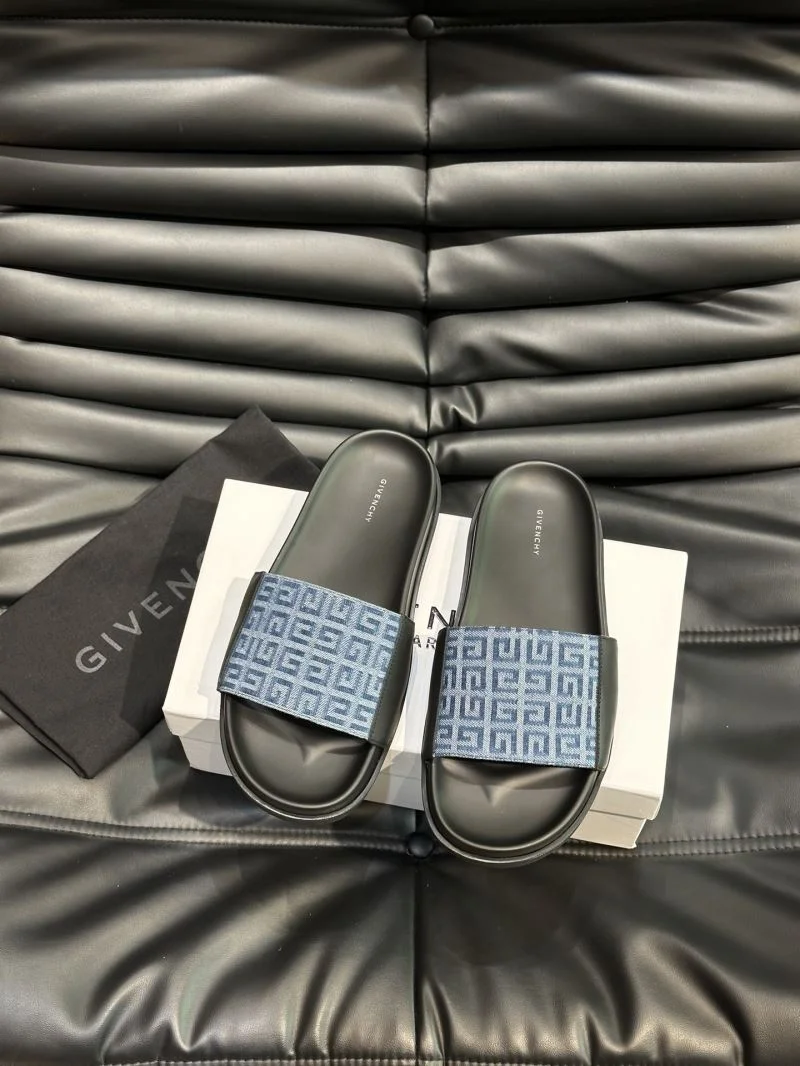 FastDry Givenchy Sandals 4652