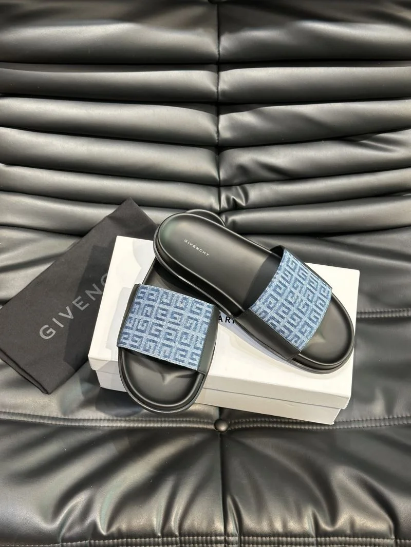 FastDry Givenchy Sandals 4652