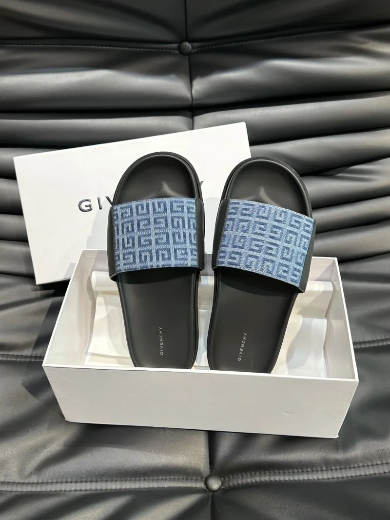 FastDry Givenchy Sandals 4652