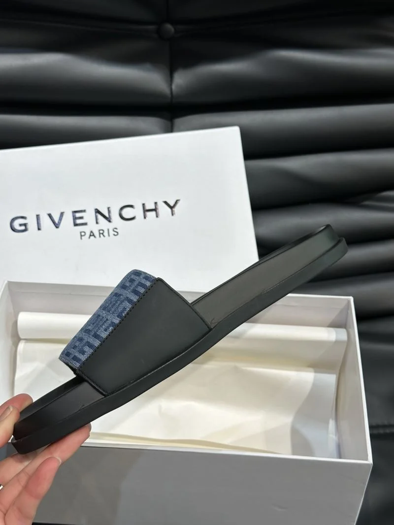 FastDry Givenchy Sandals 4652