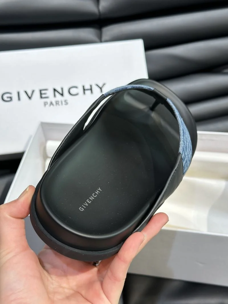 Supportive Givenchy Sandals 4647