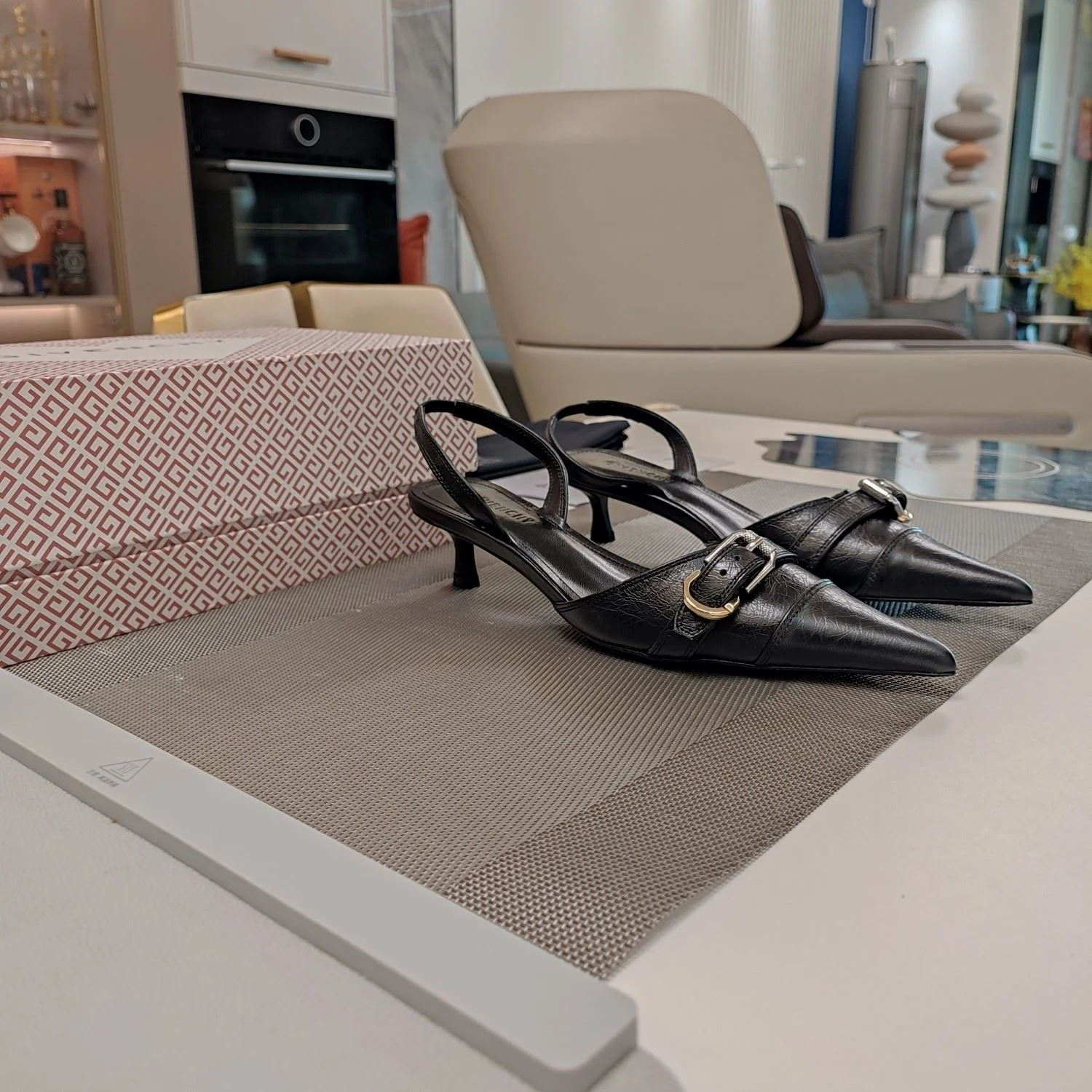 ComfortFit Givenchy Sandals 8081
