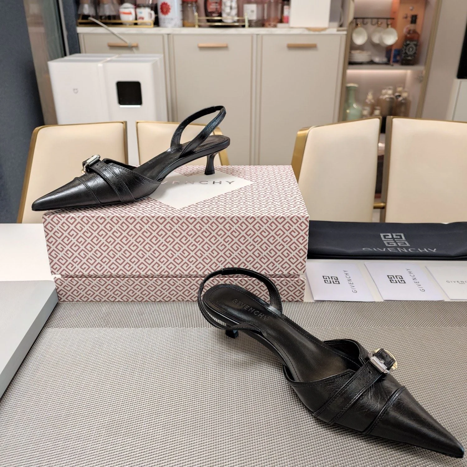 ComfortFit Givenchy Sandals 8081