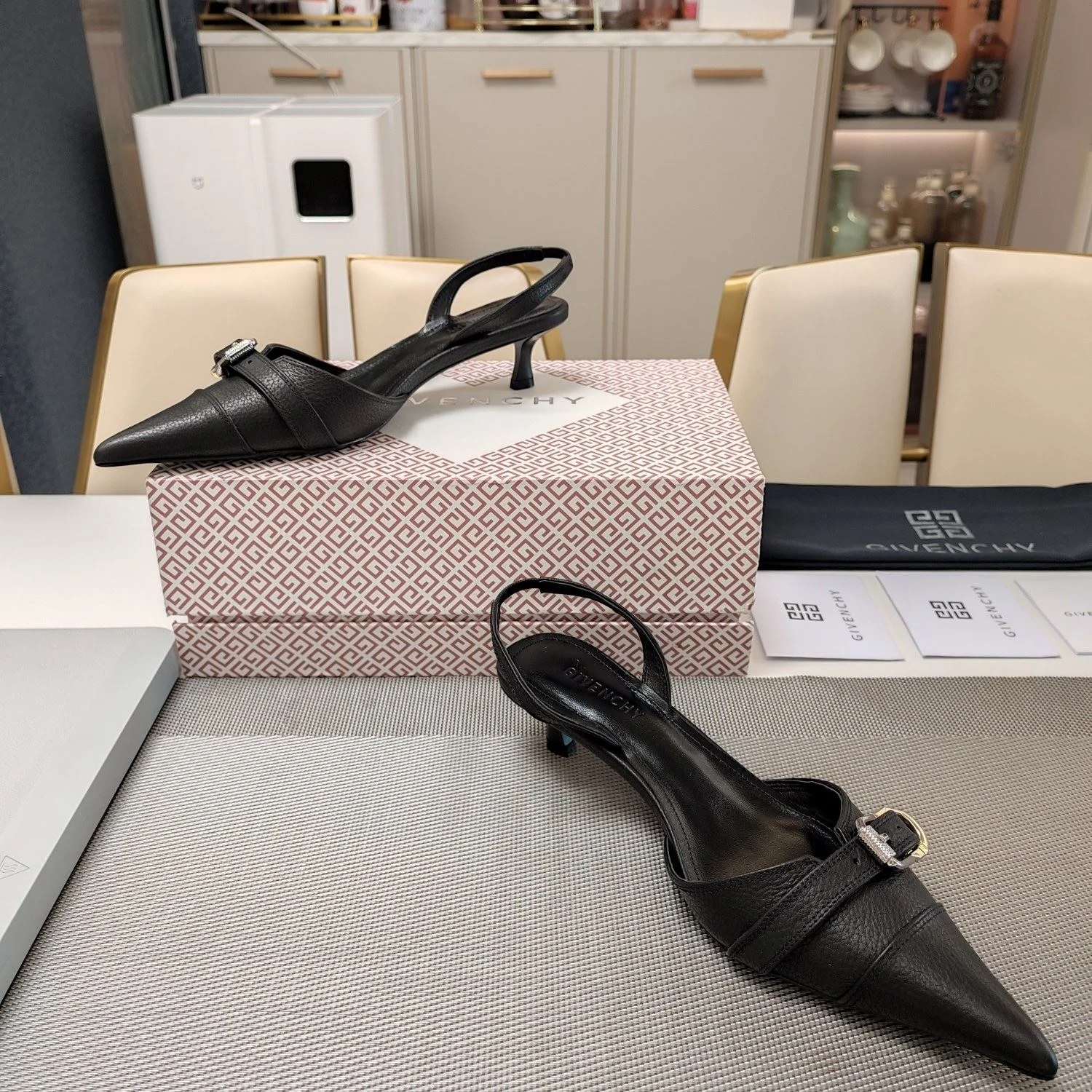 Givenchy Sandals QuickDry 8078