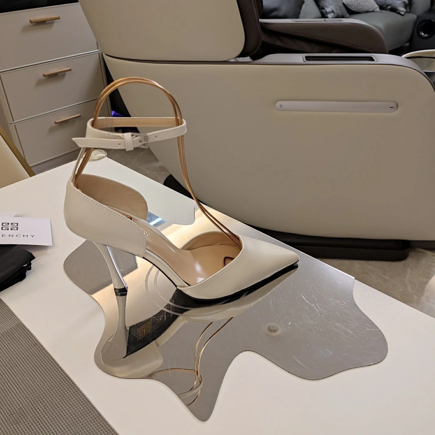 Premium Givenchy Sandals 8083