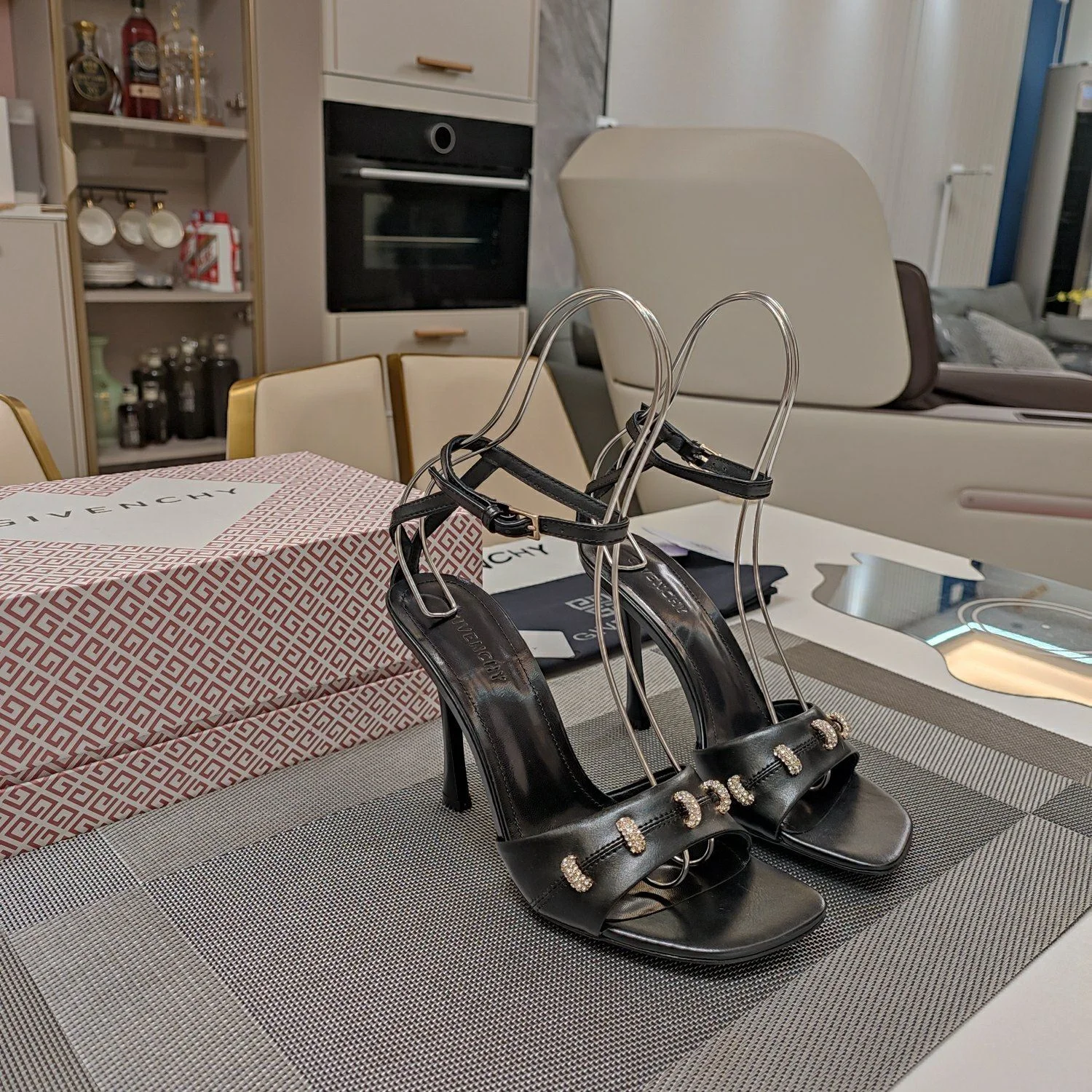 Sophisticated Givenchy Sandals 8113