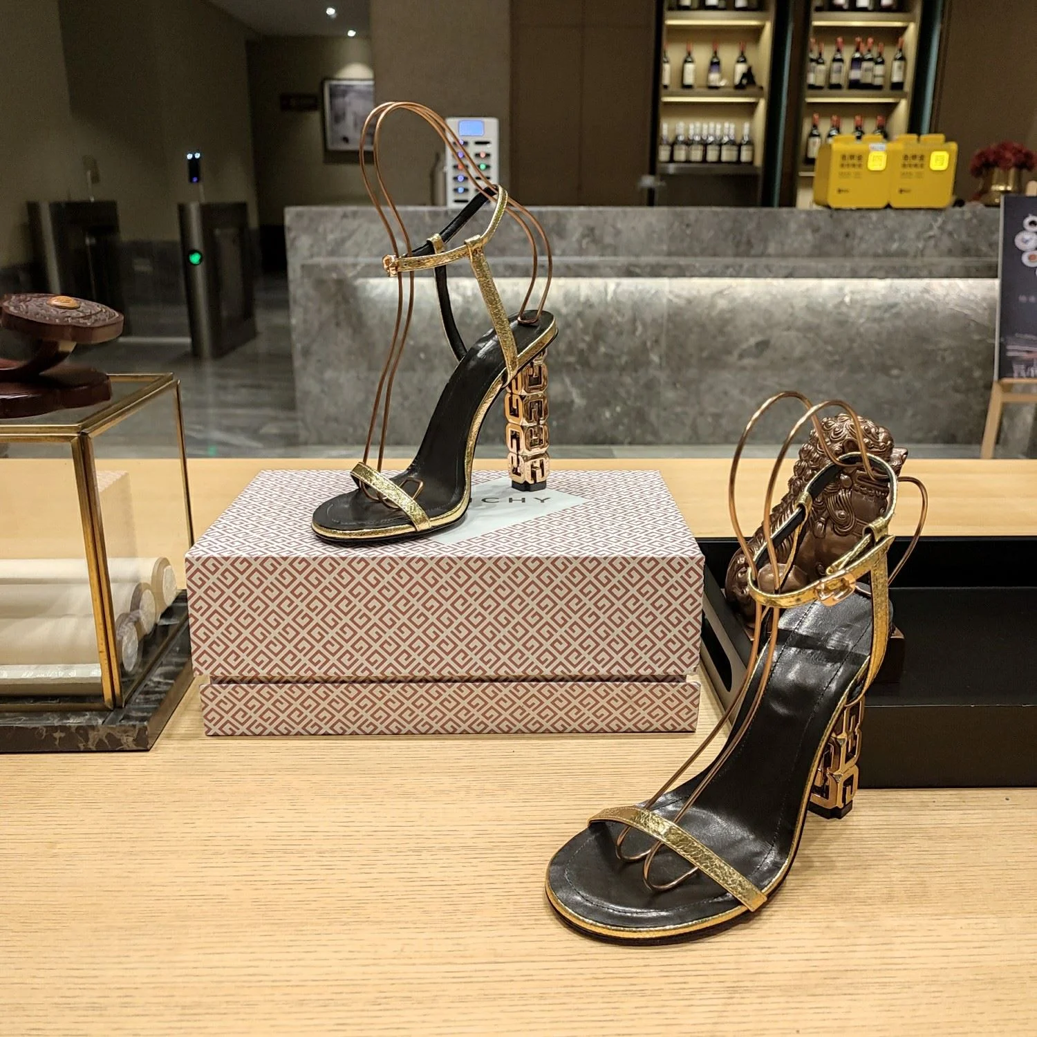 Neat Givenchy Sandals 8072