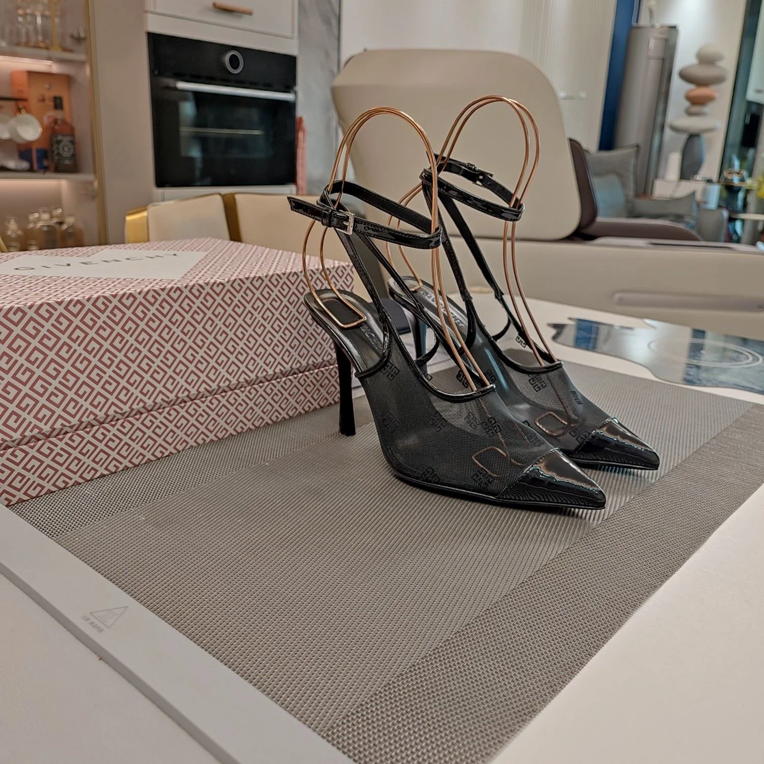 OdorResistant Givenchy Sandals 8065