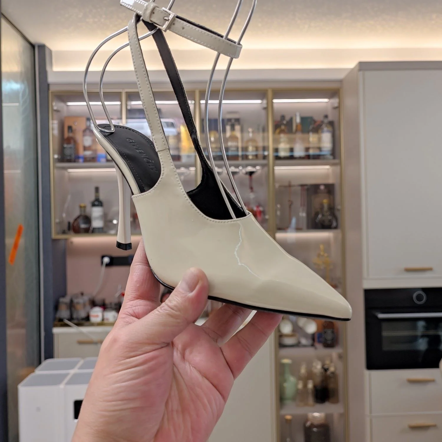 Givenchy Sandals UrbanChic 8067