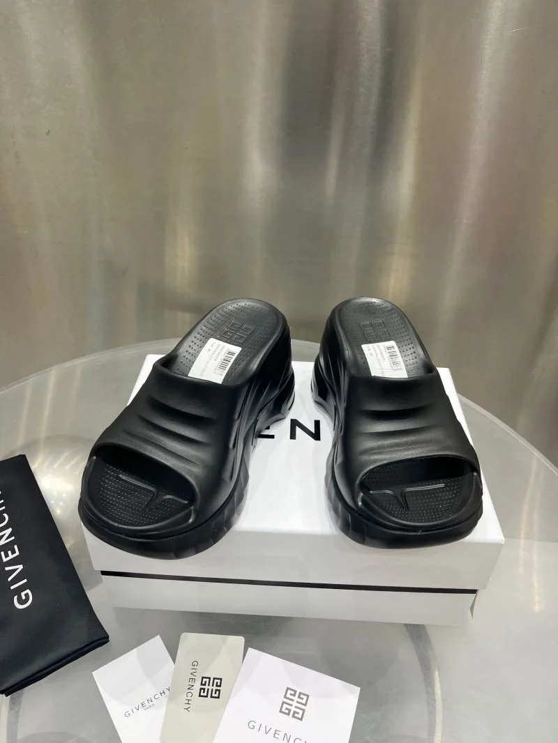 Comfortable Givenchy Sandals 12365