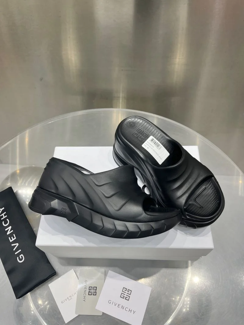 Comfortable Givenchy Sandals 12365