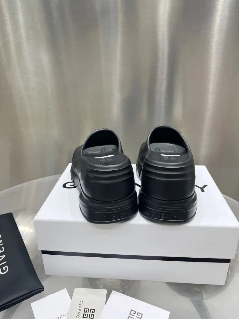 Comfortable Givenchy Sandals 12365