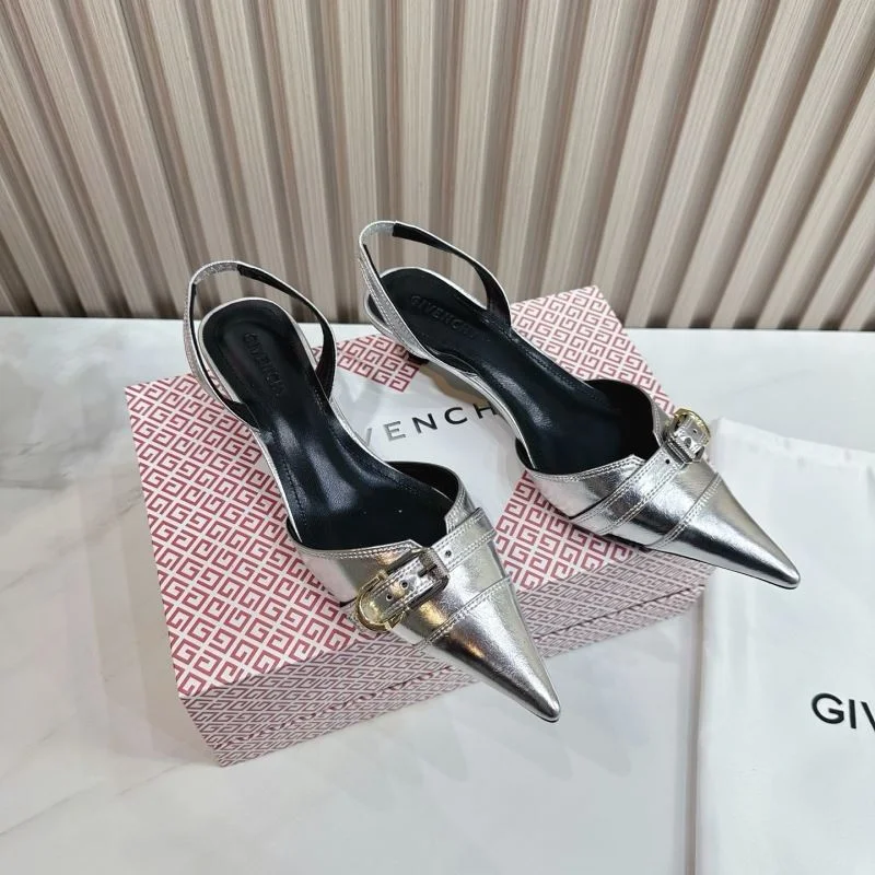 SmoothTexture Givenchy Sandals 12336