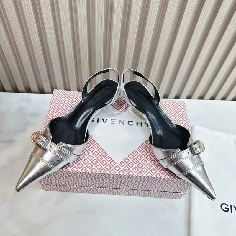 SmoothTexture Givenchy Sandals 12336