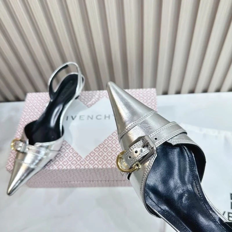 SmoothTexture Givenchy Sandals 12336
