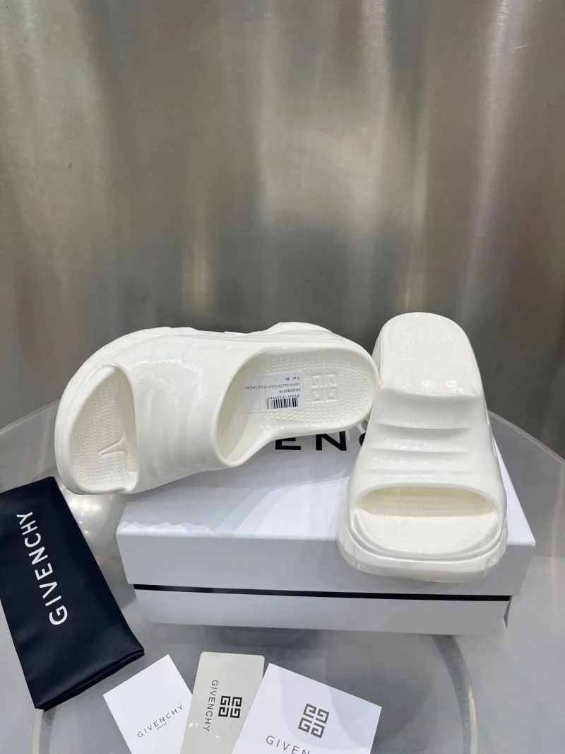 Durable Givenchy Sandals 6425