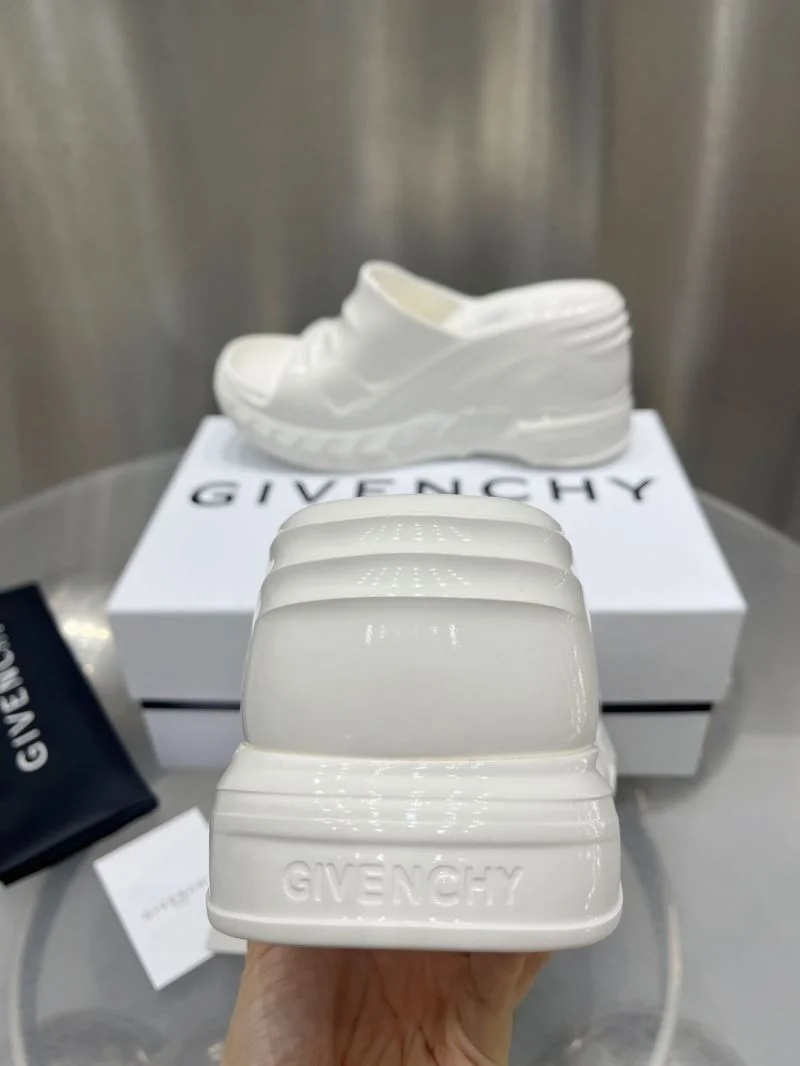 Durable Givenchy Sandals 6425