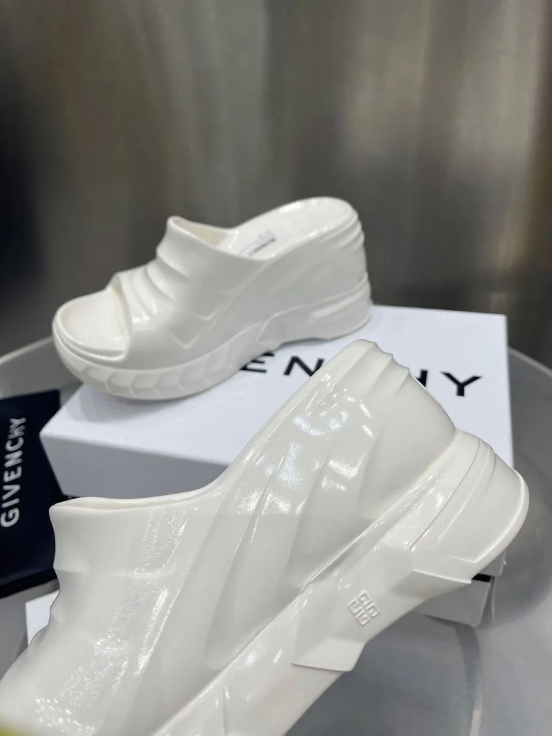 Durable Givenchy Sandals 6425