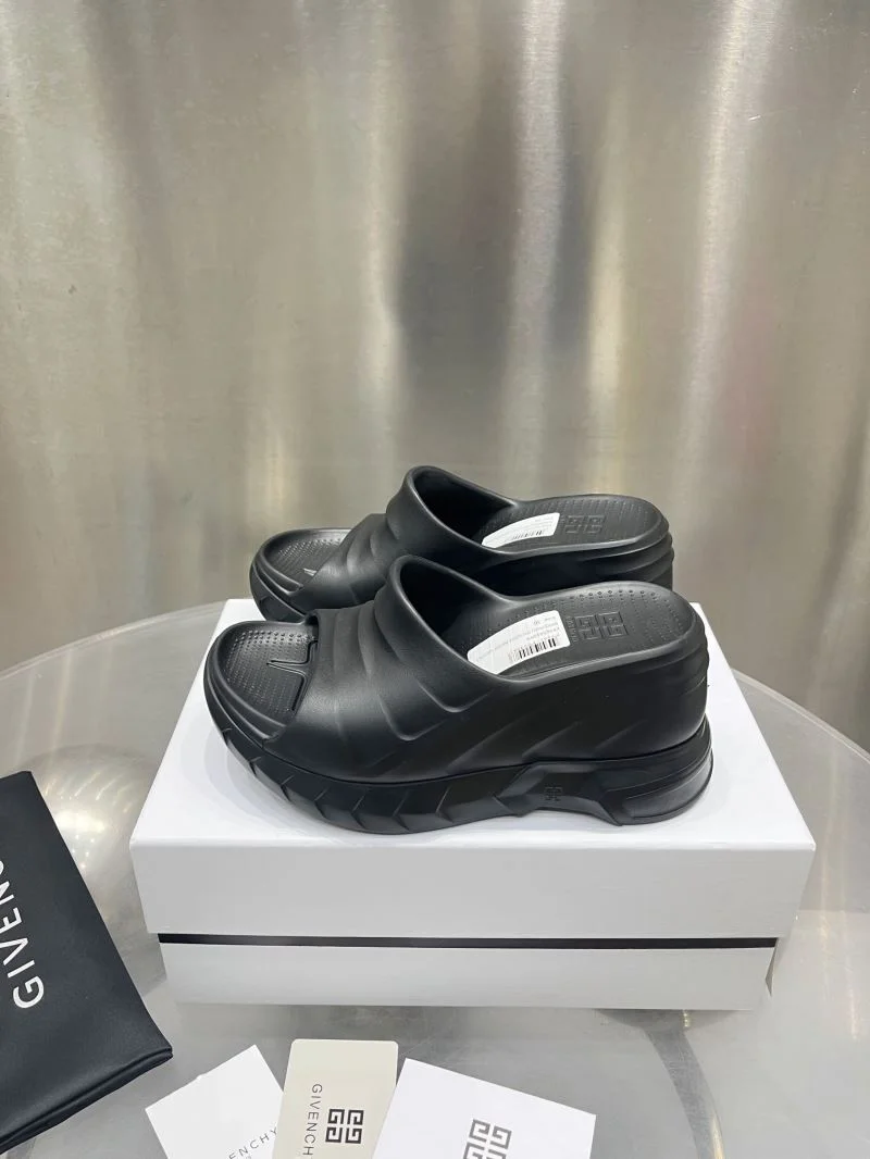 Givenchy Sandals Timeless 6401